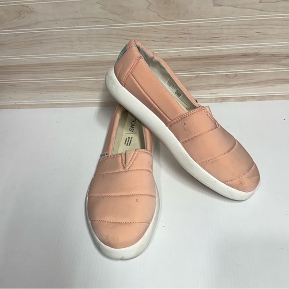 Toms Women's Coral Slip-On Sneakers - Picture 3 of 5